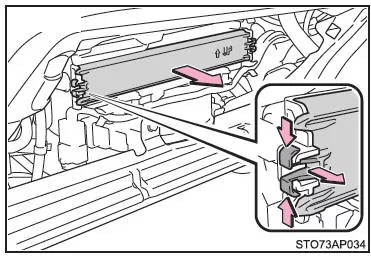 Toyota Yaris. Vorgehensweise beim Ausbau